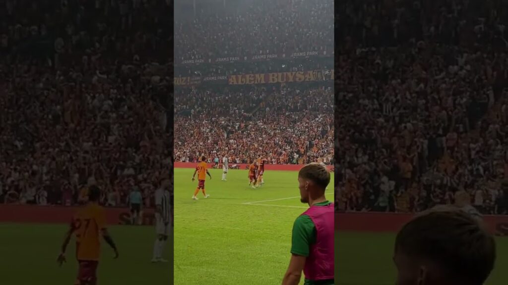 Dries Mertens'in golünün tribün çekimi | Galatasaray - Zalgiris Vilnius