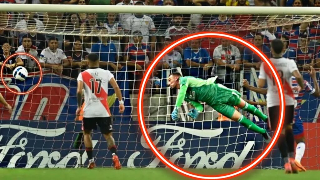 ATAJADAS INCREIBLES DE ARMANI EN COPA LIBERTADORES