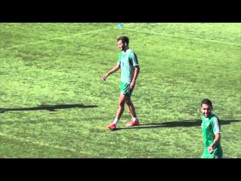 Imágenes de Germán Pezzella, jugador del Real Betis, en un entrenamiento