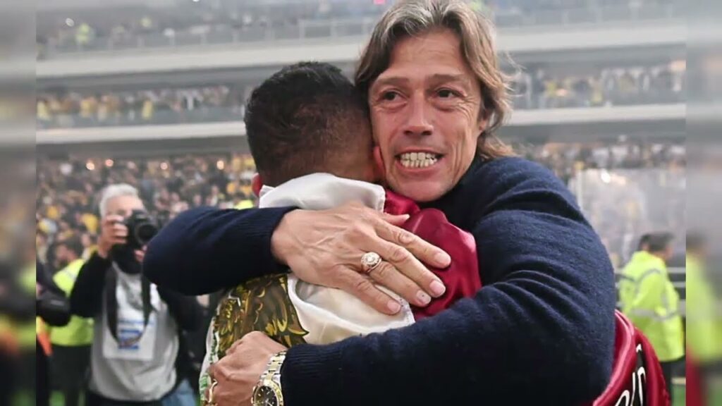 ORBELÍN PINEDA: PANATHINAIKOS LANZÓ UNA OFERTA POR EL ATACANTE MEXICANO, ASEGURAN DESDE ESPAÑA