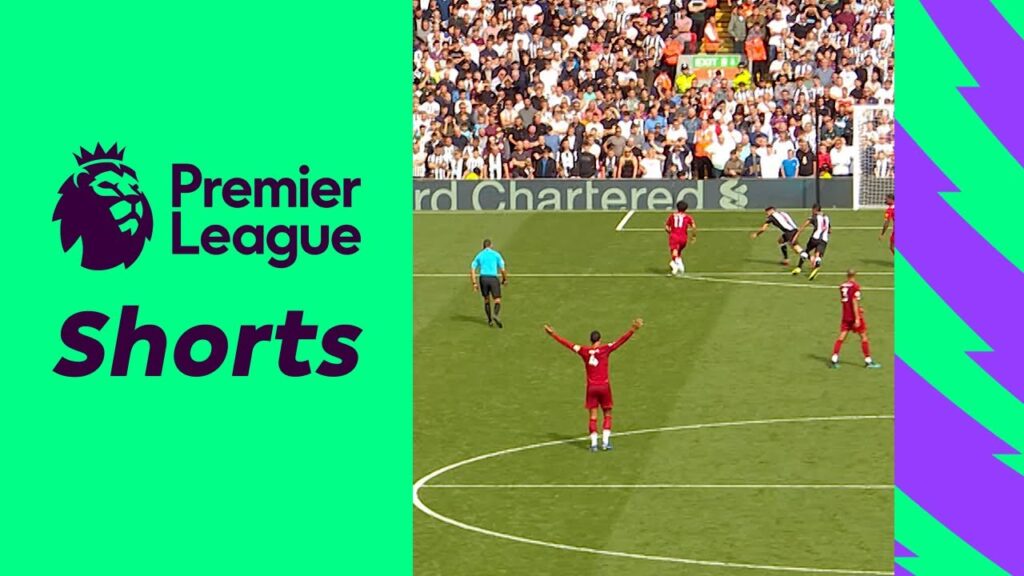 Van Dijk celebrates BEFORE Salah scores!