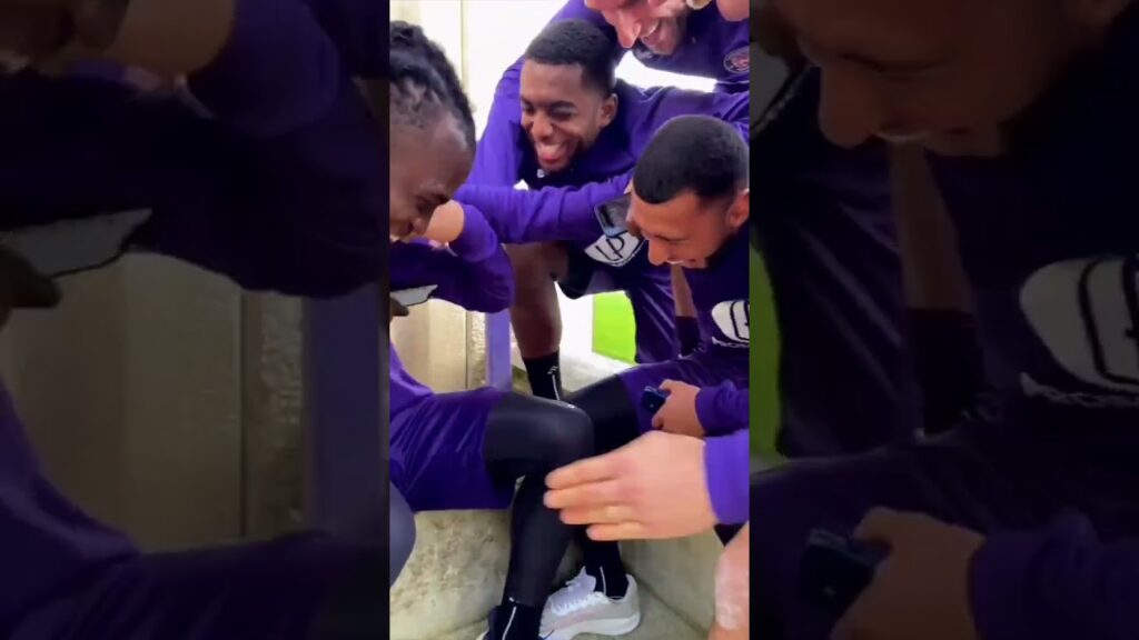 لحظة الإعلان عن زكرياء أبوخلال رفقة اللائحة الرسمية للمنتخب المغربي Zakaria aboukhlal