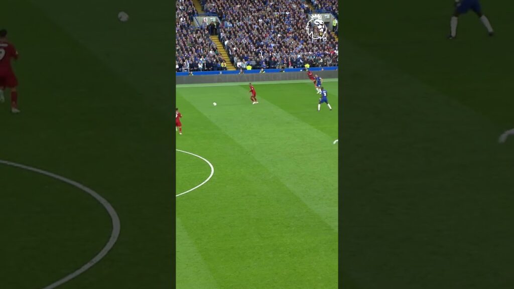 Clever Eden Hazard flick & finish vs Liverpool