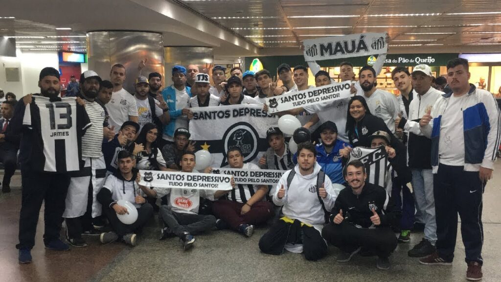 RECEPÇÃO DO BRYAN RUIZ NO AEROPORTO