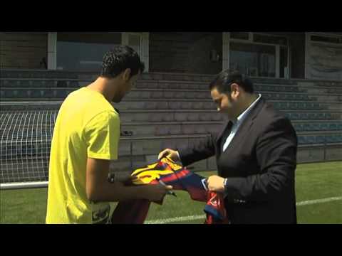 بوسكيتس يُحقق حلم النجم السعودي عبد الله عطيف