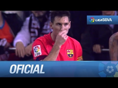 Ocasión de Messi que despeja Otamendi