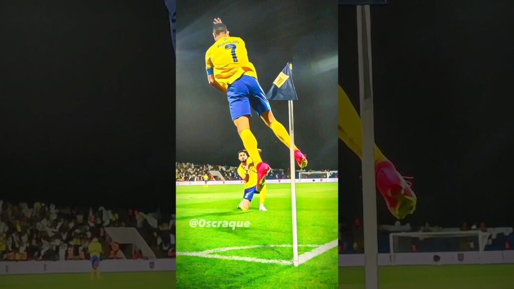 Alex telles 📸 Cristiano Ronaldo iconic celebration 🤩