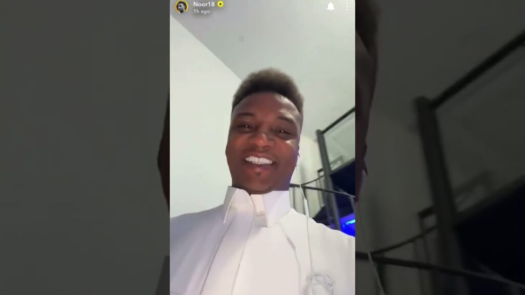 الاسطورة محمد نور غاضب من تصرفات علي البليهي في الملعب