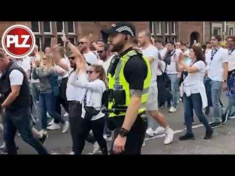 Luzern fans march to Easter Road