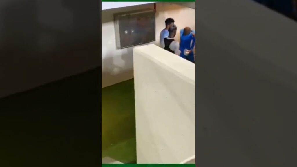 فهد المفرج يلتقي بحسان تمبكتي بعد مباراة الهلال والشباب