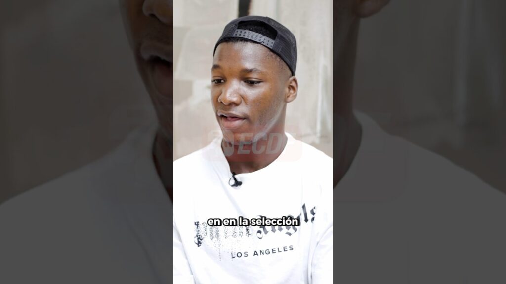 ¡PERVIS ESTUPIÑÁN ES EL MEJOR LATERAL DEL MUNDO! #shortvideo