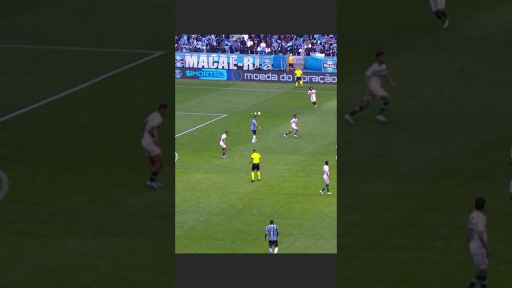 GREMIO x FLUMINENSE - CAMPEONATO BRASILEIRO 2023 - LUIS SUAREZ deixa BITELLO na CARA DO GOL!