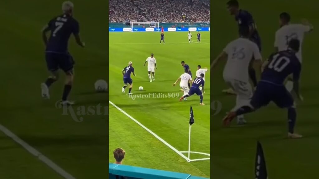 Acuña y Molina cuidan el lateral