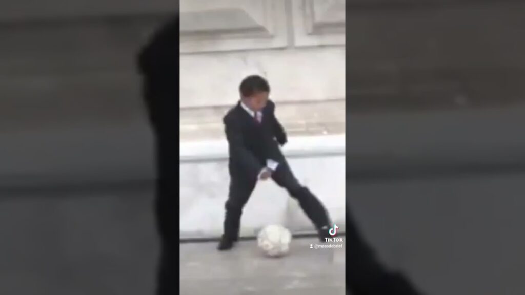 Iliman Ndiaye n'avait que 11 ans et il régalait déjà les supporters de l'OM dans les rues de ...