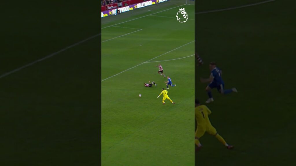 Fancy footwork from David Raya #shorts