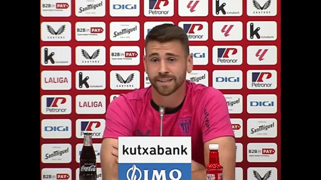 ¿Cámaras en los vestuarios? Unai Simón defiende la privacidad del grupo. ¿Show hasta qué punto? ⚽️