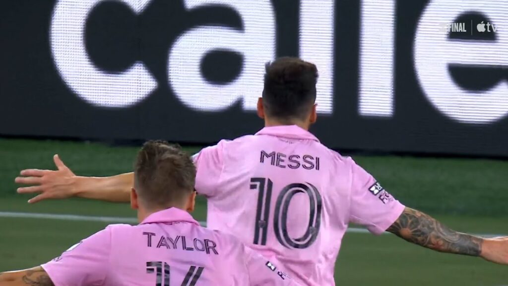 Lionel Messi Crazy Goal in the Final vs Nashville