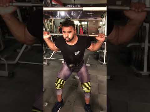 220 kg squat accident in the gym