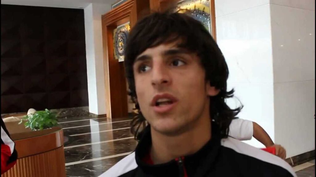 ‫الكابتن همام رساله لجمهور العراق