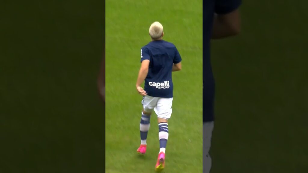 How to warm up like Ronaldinho 😎