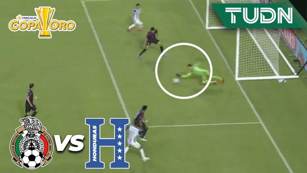 ¡Una más, atajadón de Talavera! | México 3-0 Honduras | Copa Oro 2021 - Cuartos | TUDN