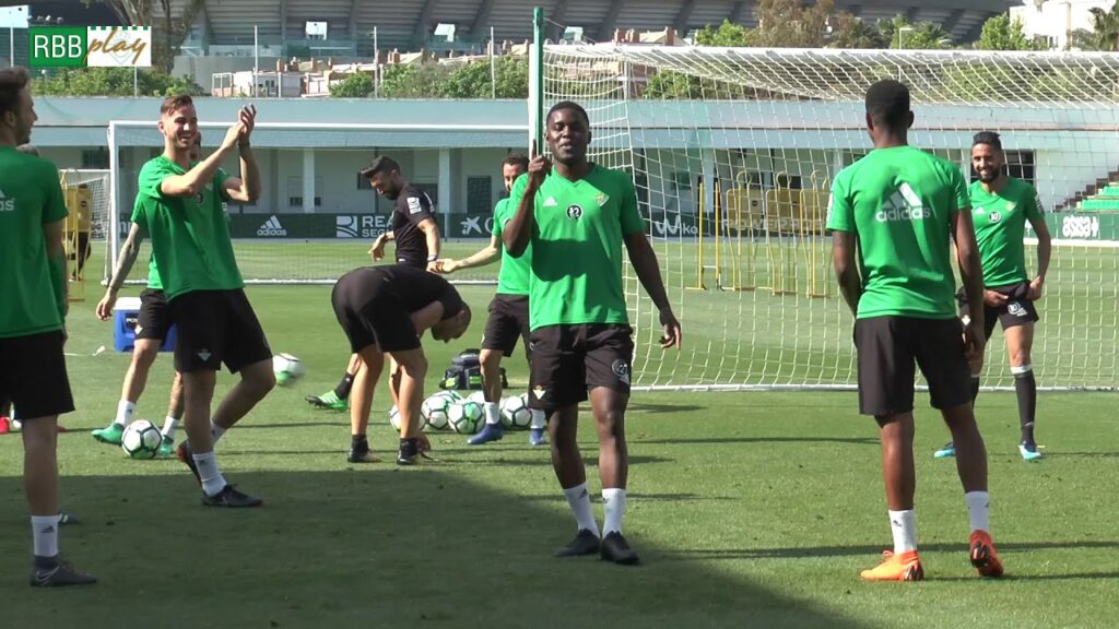 ¡No te enfades, Joel Campbell! 🙈😂