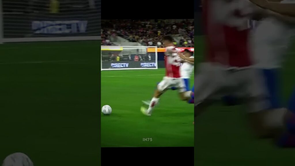 Araujo 🧱 vs Arsenal - Get your football jersey (Link in comments)