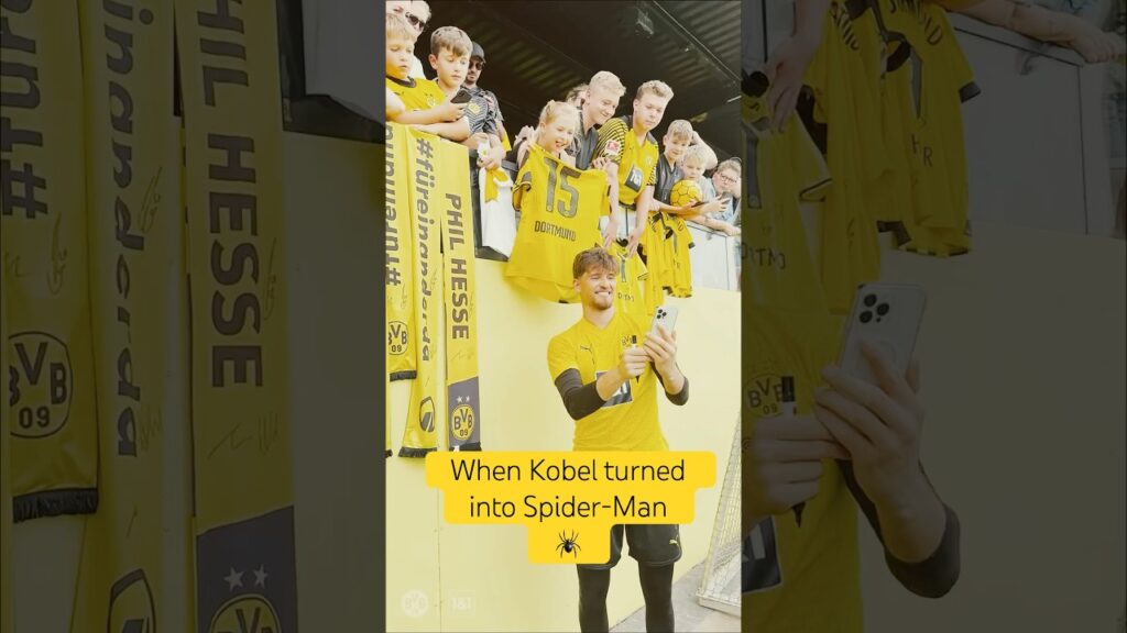 Gregor Kobel - the new Spider-Man?! 🕷️