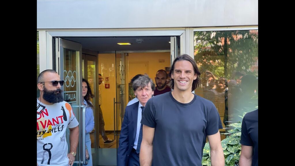 Inter, giornata di visite mediche per un sorridente Sommer
