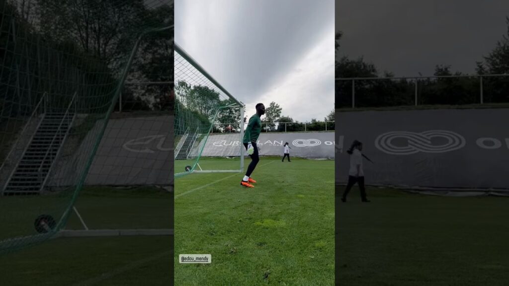 🇸🇳 Edouard Mendy se prépare bien en Arabie Saoudite, il est en forme. #senegal #sonko #chelsea
