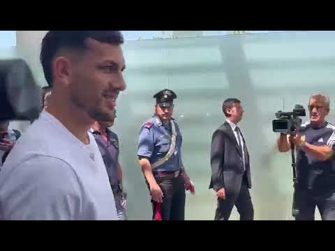 CALCIOMERCATO ROMA: PAREDES E RENATO SANCHES ATTERRANO A CIAMPINO CALCIOMERCATO ROMA: PAREDES E RENATO SANCHES ATTERRANO A CIAMPINO