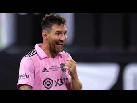 Lionel Messi Reaction to fans ๐บ๐ธ Lionel Messi Reaction to fans ๐บ๐ธ