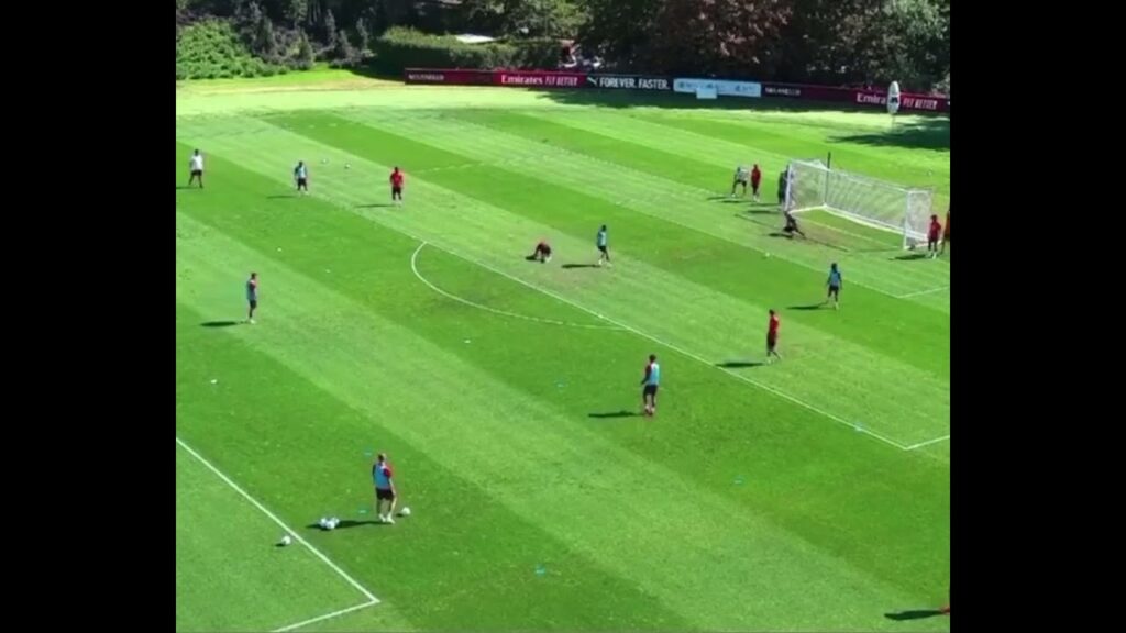 Noah Okafor dropping defenders at AC Milan Training 🤯 #football #training #acmilan