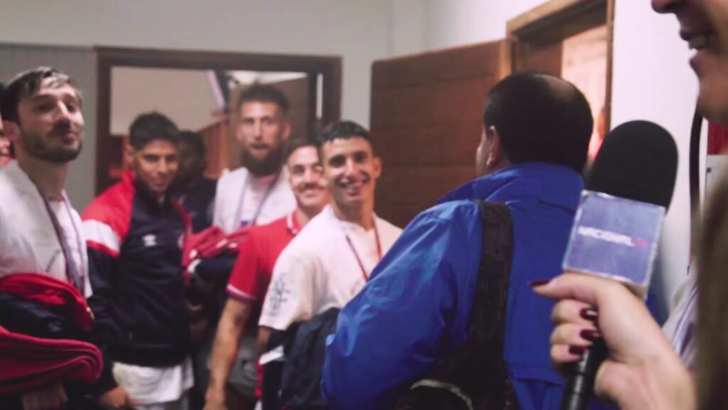 Nos siguen quedando anécdotas de Álvaro