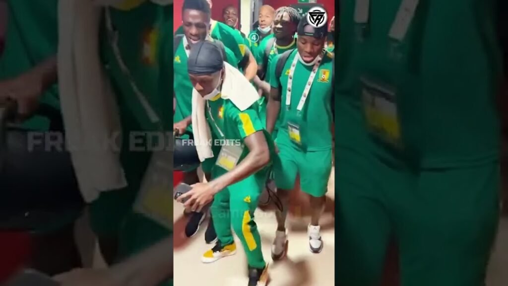 How Other teams arrive vs How Cameroon team arrive | Cameroon team dance #football #shorts #comedy