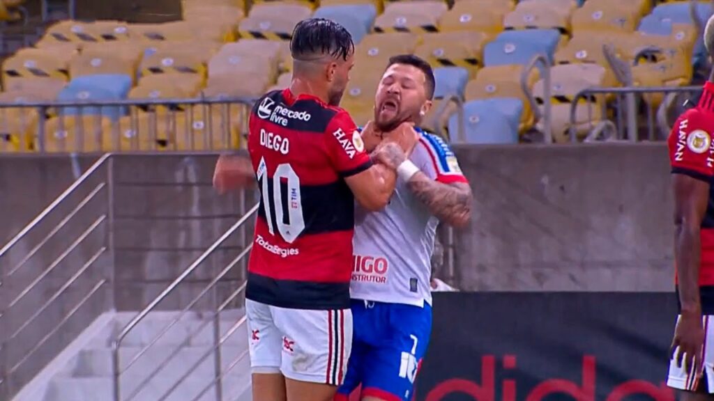 DIEGO ENFORCANDO JOGADOR DO BAHIA