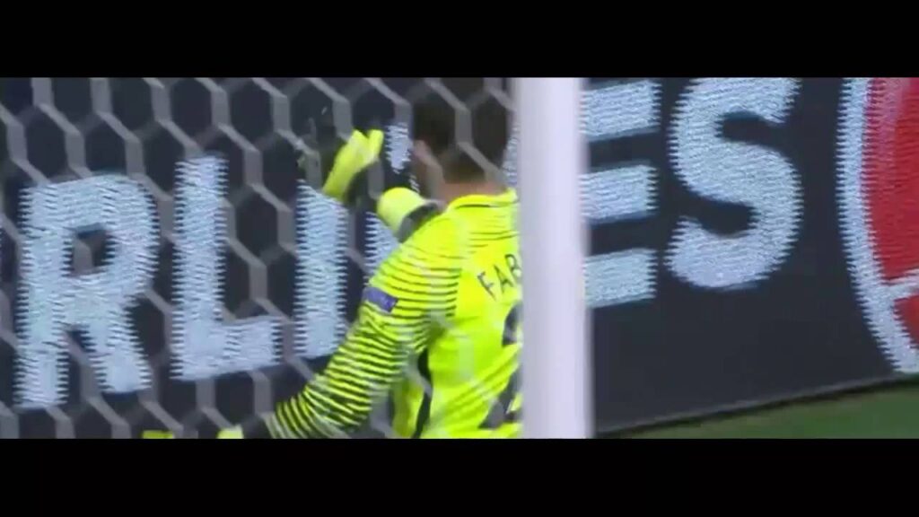 Łukasz Fabiański amazing save vs Ricardo Rodriguez 25/6/2016