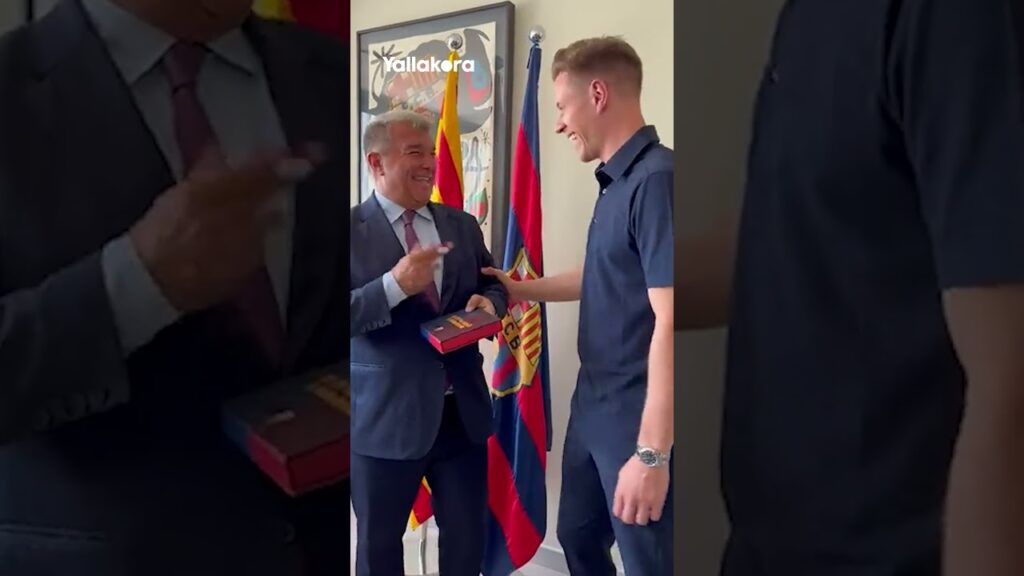 برشلونة يجدد عقد تير شتيجن حتى 2028