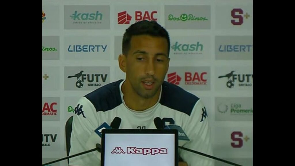 Mariano Torres nunca le anotó a Alajuelense en el Morera Soto