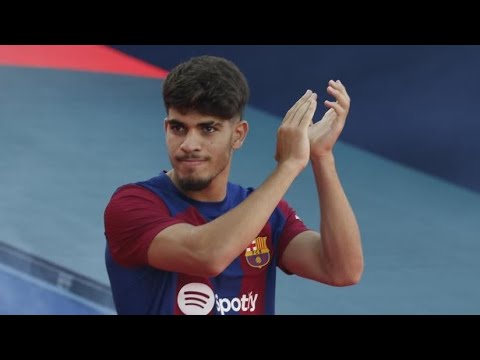 Barca set €30m price tag on emerging winger and hope it will keep interest away |