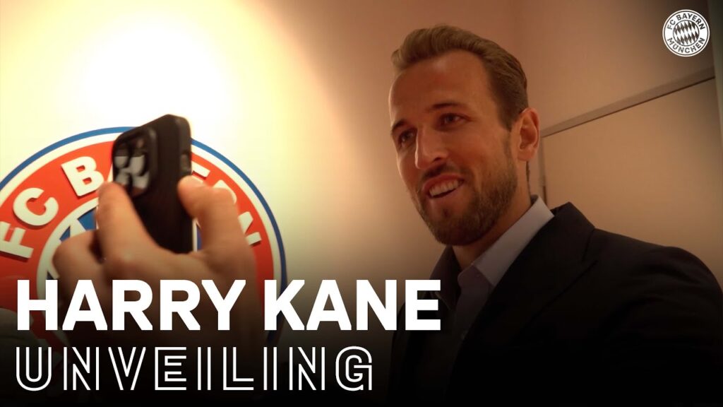 The long awaited unveiling of Harry Kane! | Behind the Scenes #ServusHarry