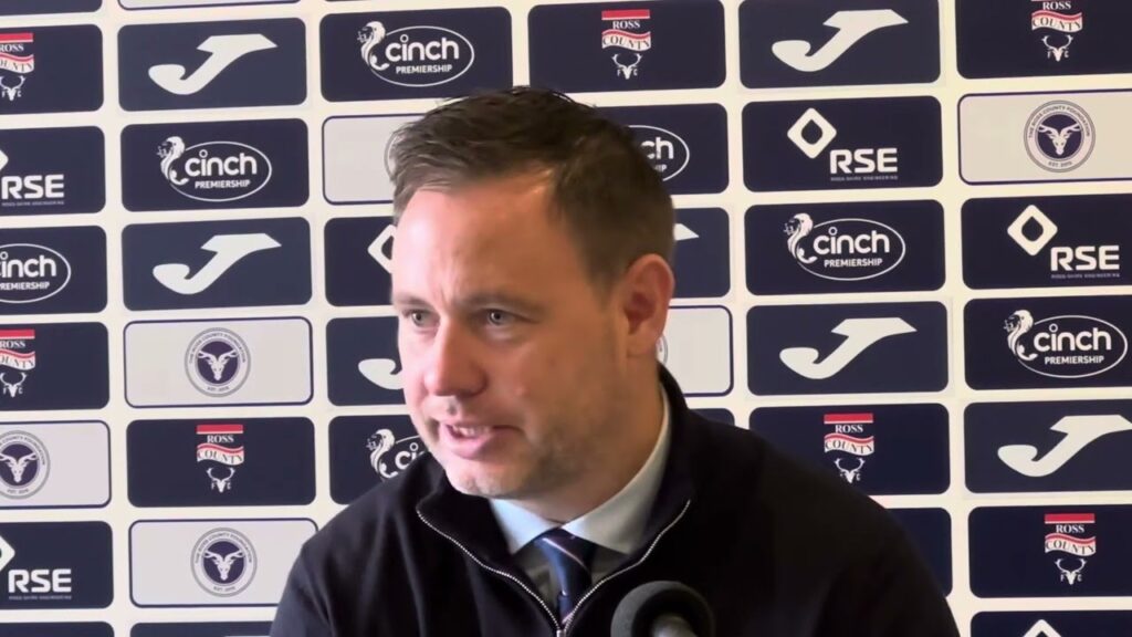 Michael Beale sends PSV warning and praises Kemar Roofe, James Tavernier and Borna Barisic