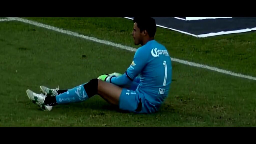 Alfredo Talavera - Top 6 Atajadas Liga MX A2016