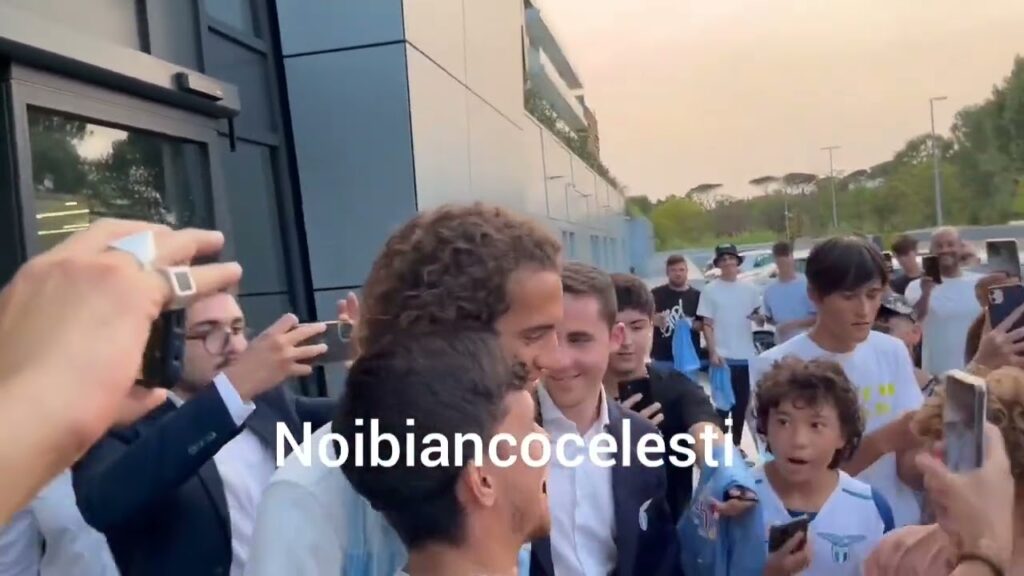 Lazio, l'uscita di Matteo Guendouzi dalla Paideia dopo le visite mediche