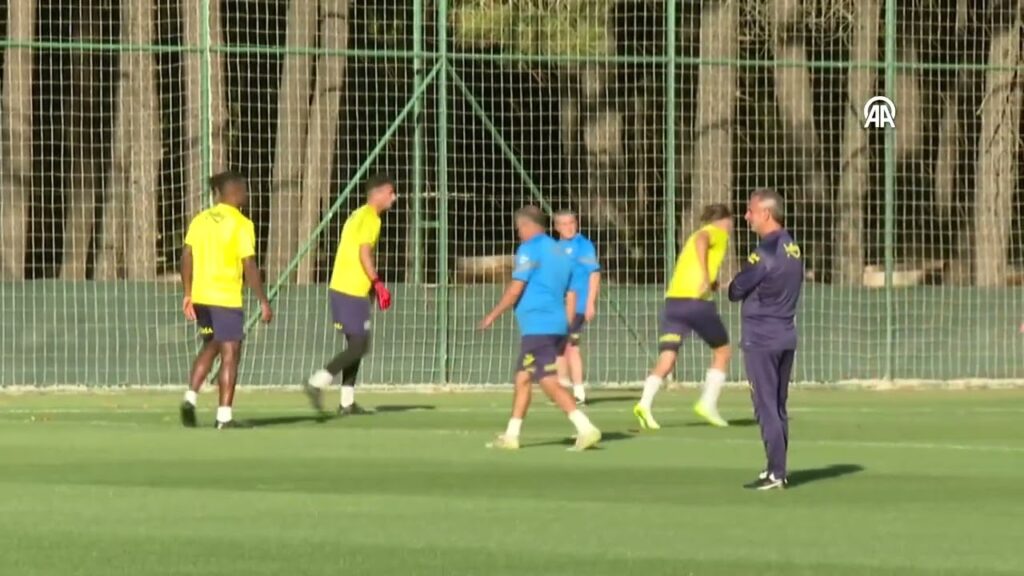 Fenerbahçe, Twente maçı hazırlıklarını sürdürdü