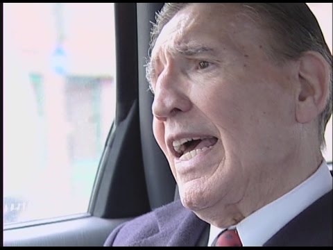 Frankie Fraser has a go at Fred Foreman!