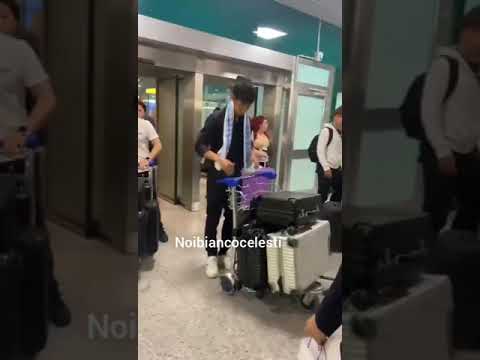 Daichi Kamada indossa per la sciarpa della Lazio