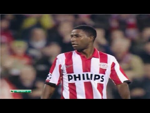 El día que un Ecuatoriano marcó por primera vez en CHAMPIO... LEAG...