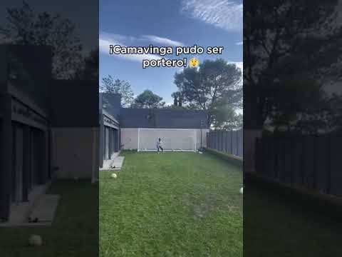 CAMAVINGA como portero... ¡Nada pasa! ⚽ 🚫 #shorts | ESPN Deportes