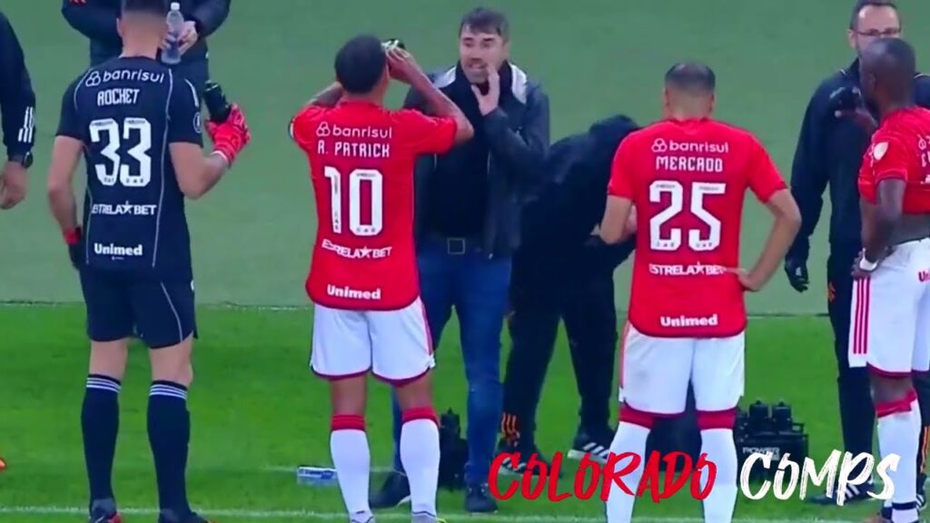 GOLEIRO ROCHET FEZ ATUAÇÃO GIGANTE PEGANDO PÊNALTI | Sergio Rochet vs Bolívar